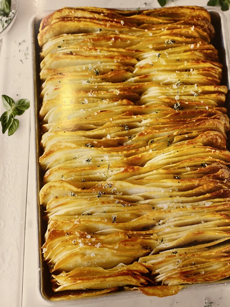 Knusprige Kartoffelblätter mit Oreganosalz
